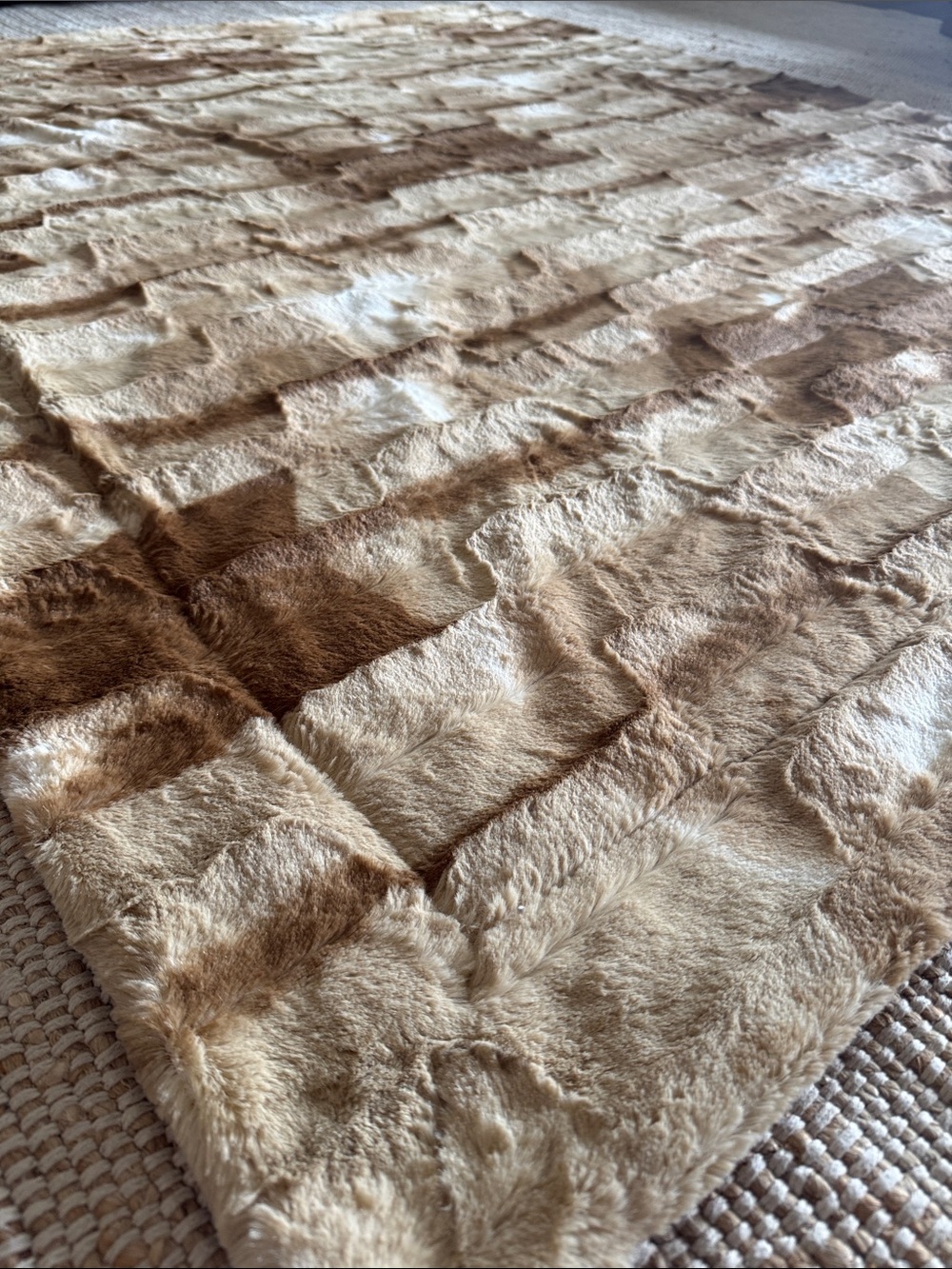 Dennis Basso Home Luxury Faux Fur Throw Blanket graphic Print Beige Tan Brown